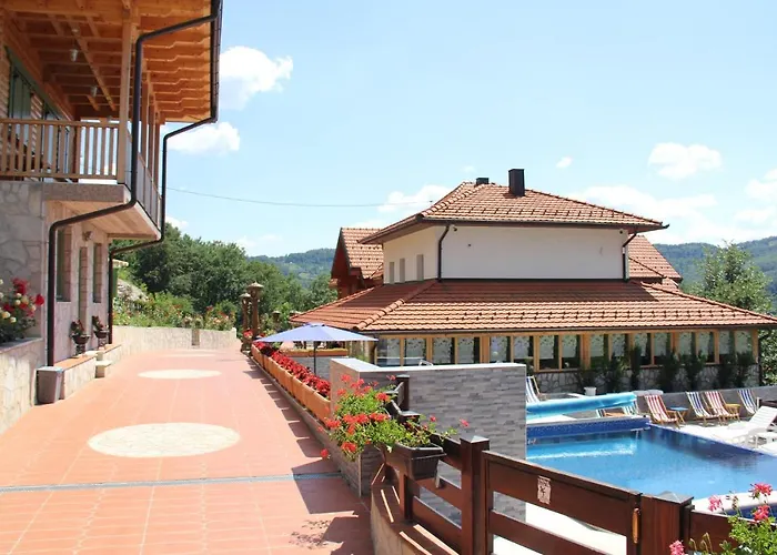 山林小屋 Std Besevic 