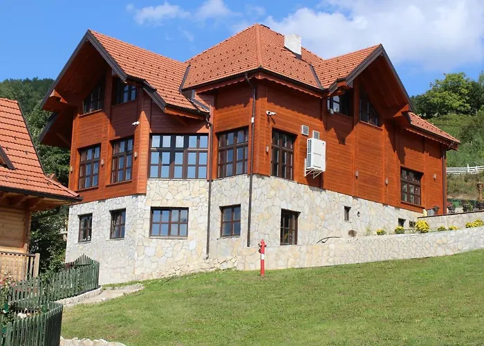 山林小屋 Std Besevic 