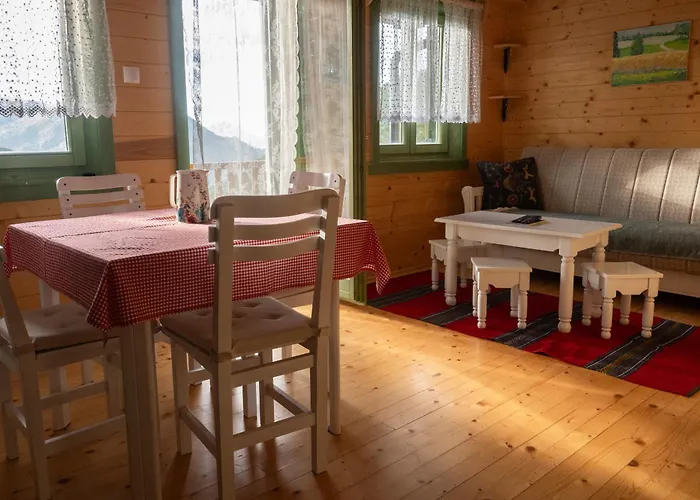 山林小屋 Std Besevic 